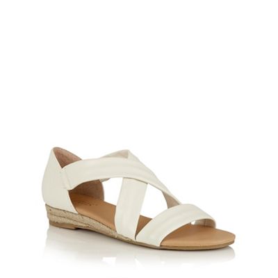 Lotus White leather 'Arielle' strappy sandals